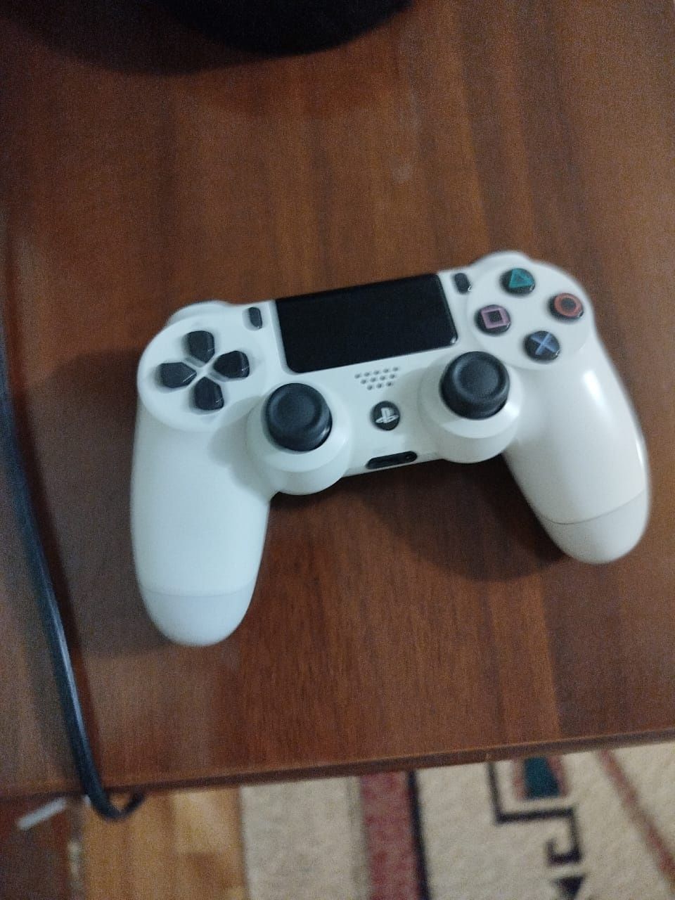 Продам джостик ,для приставки PlayStation 4  б у