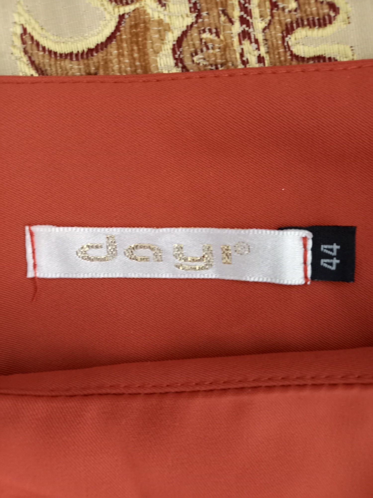 Продам летние платья