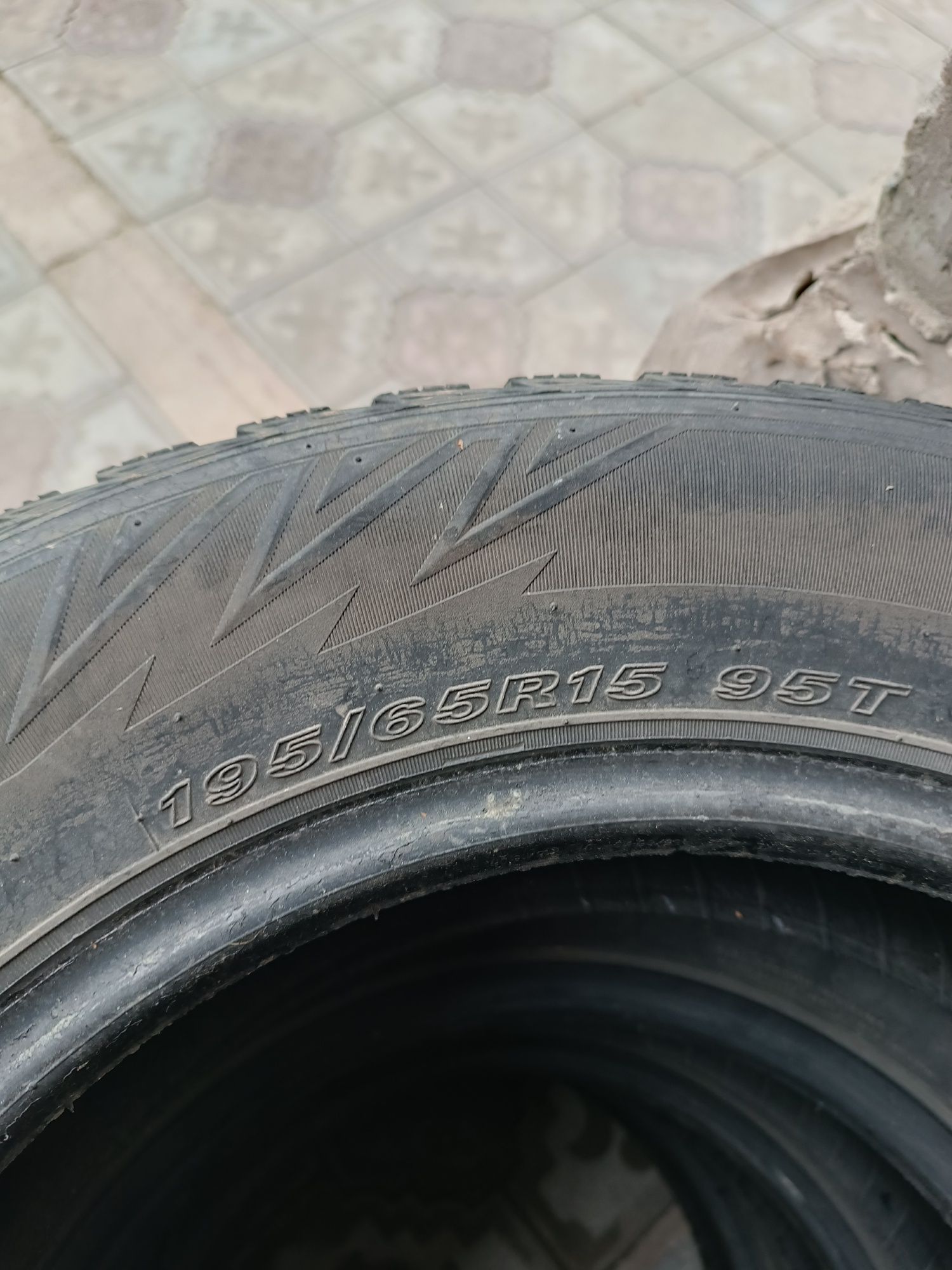 Продам резину б/у