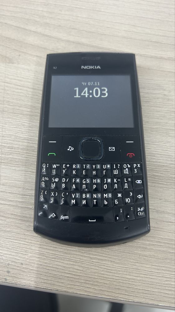 Продам Nokia X2-01