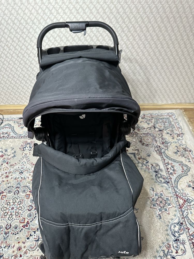 Продаю отличную детскую коляску