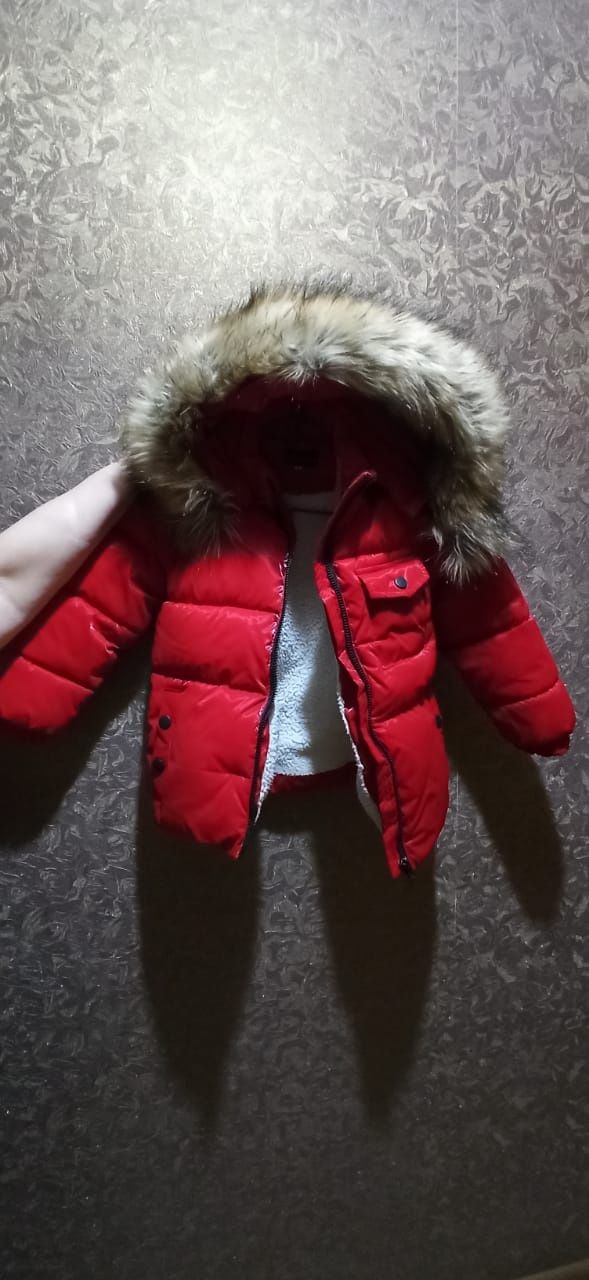 Продам детский зимний комбинезон в идеальном состоянии