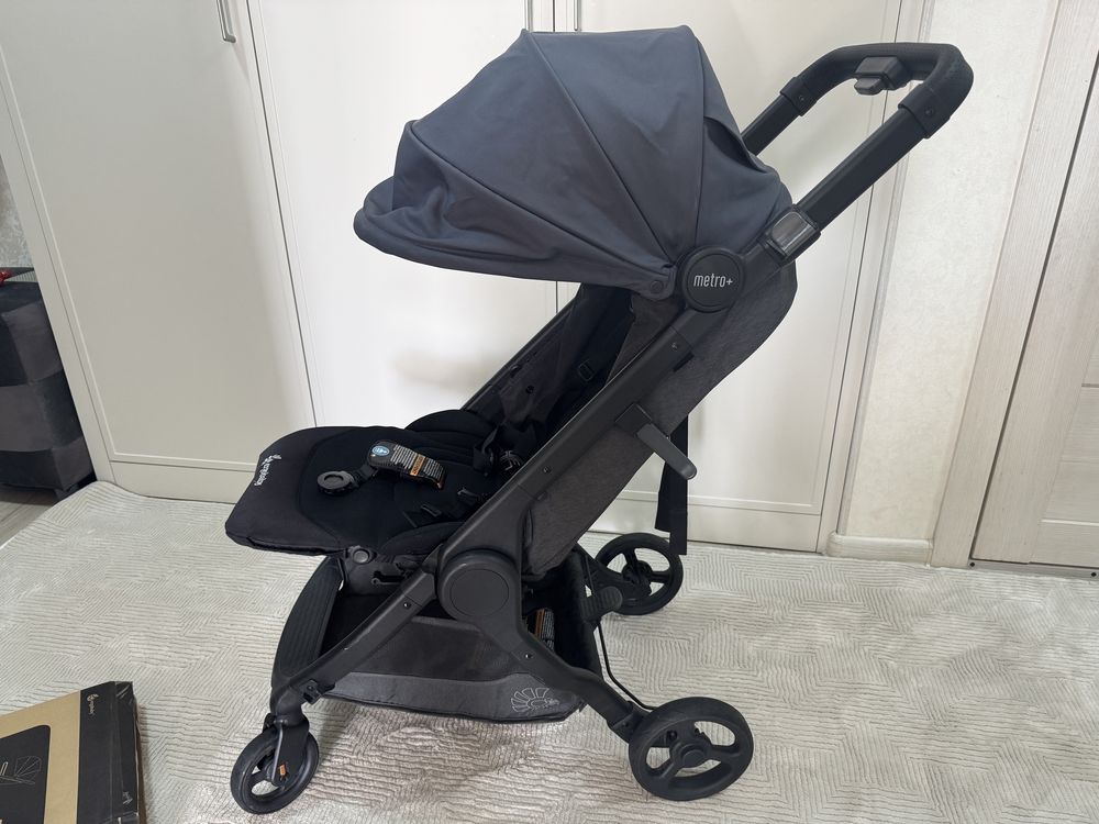 Коляска Ergobaby Metro+