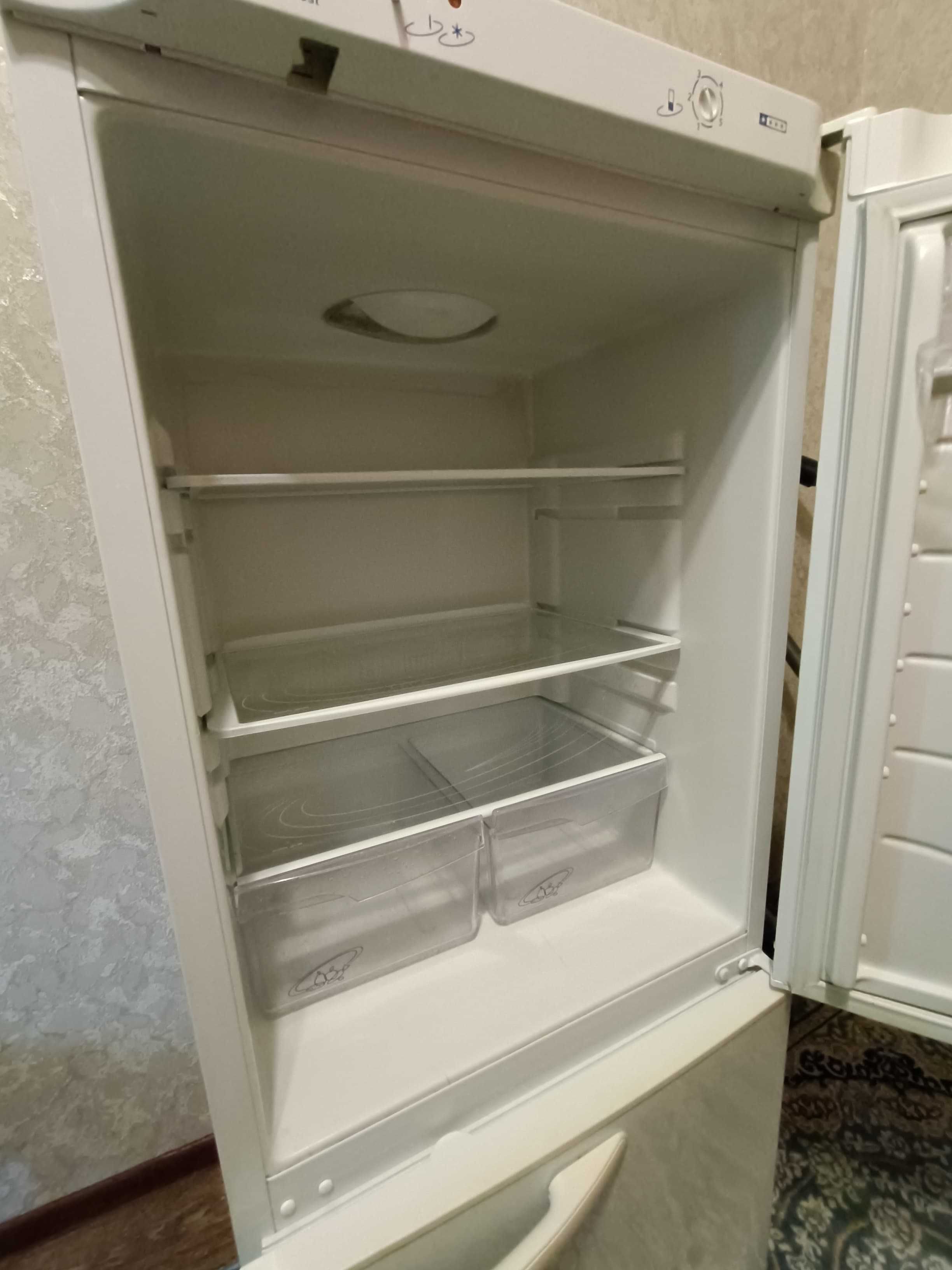 Продается холодильник