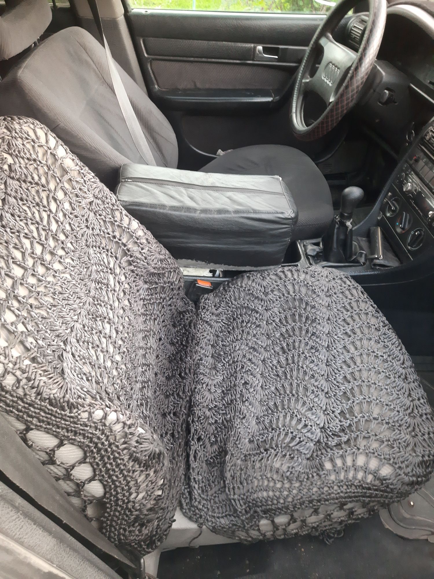 Продам машину AUDI 100 C4