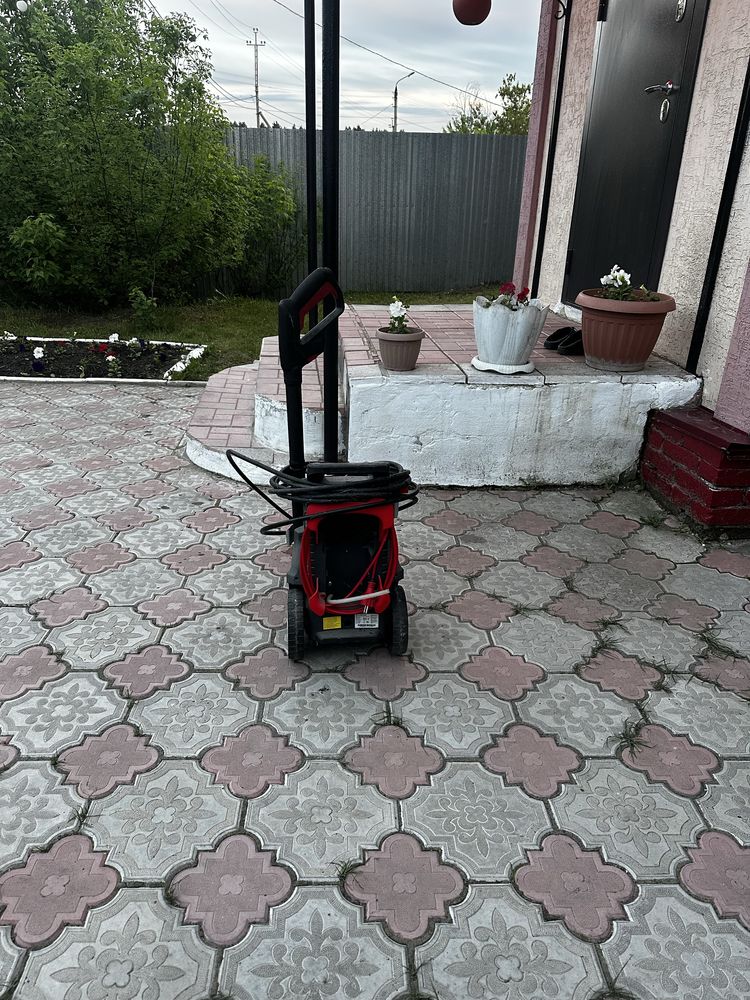 Продам автомойку отлично моет ковры и авто
