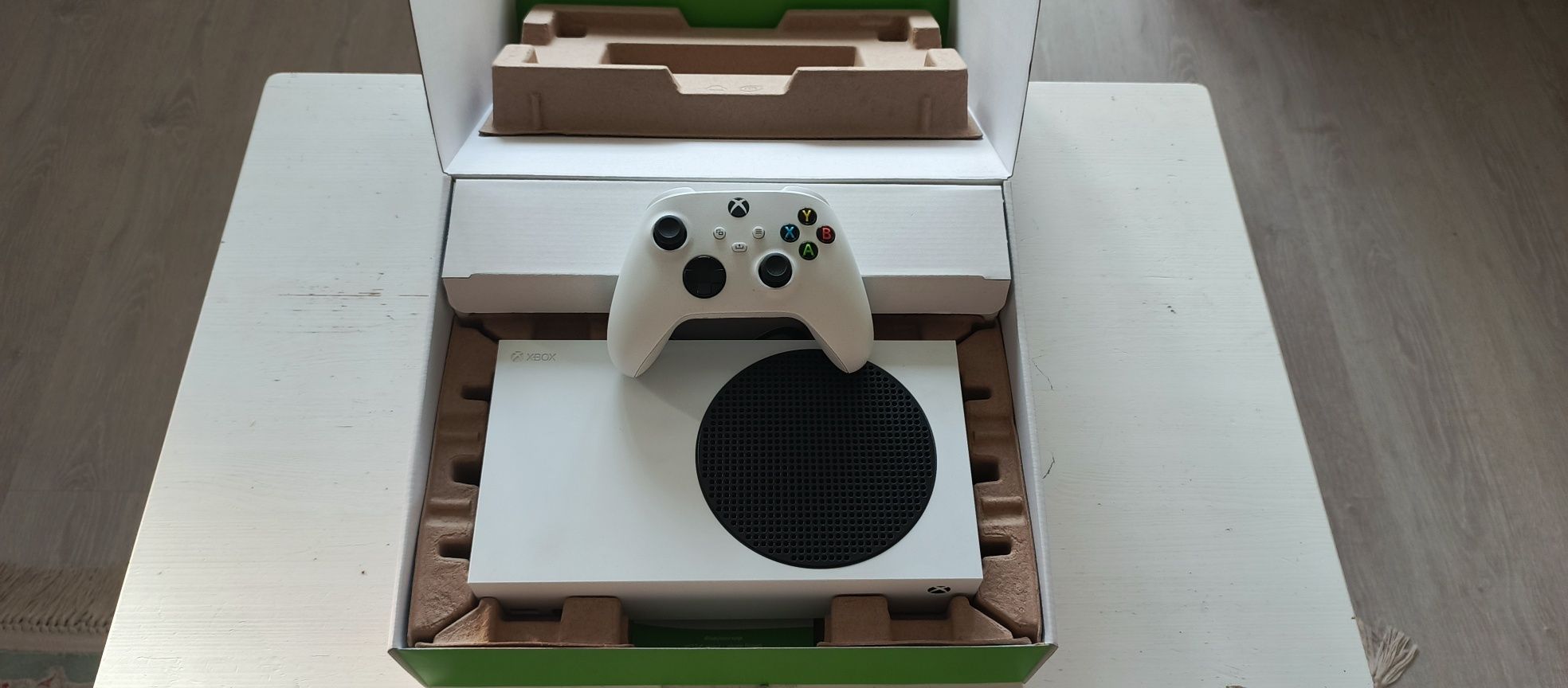 Консоль XBOX Series S, 512гб