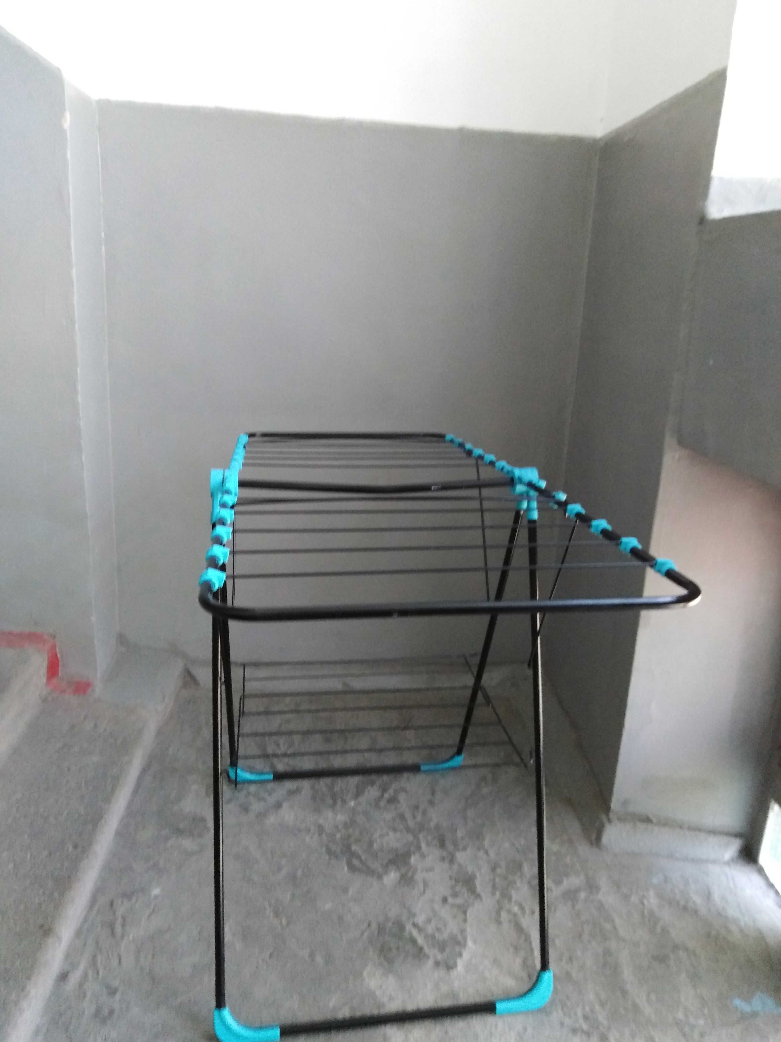 ОТДАМ ДАРОМ сушилку, для белья, крепкую, среднюю, 60х98х140см, бу