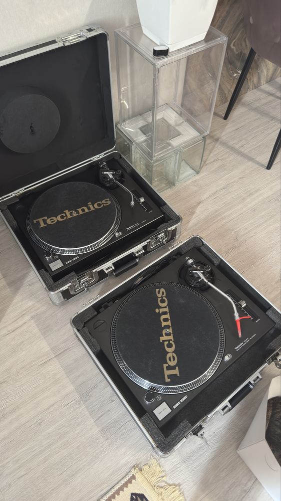 Продам комплект technics sl 1200 mk2 виниловый проигрыватель