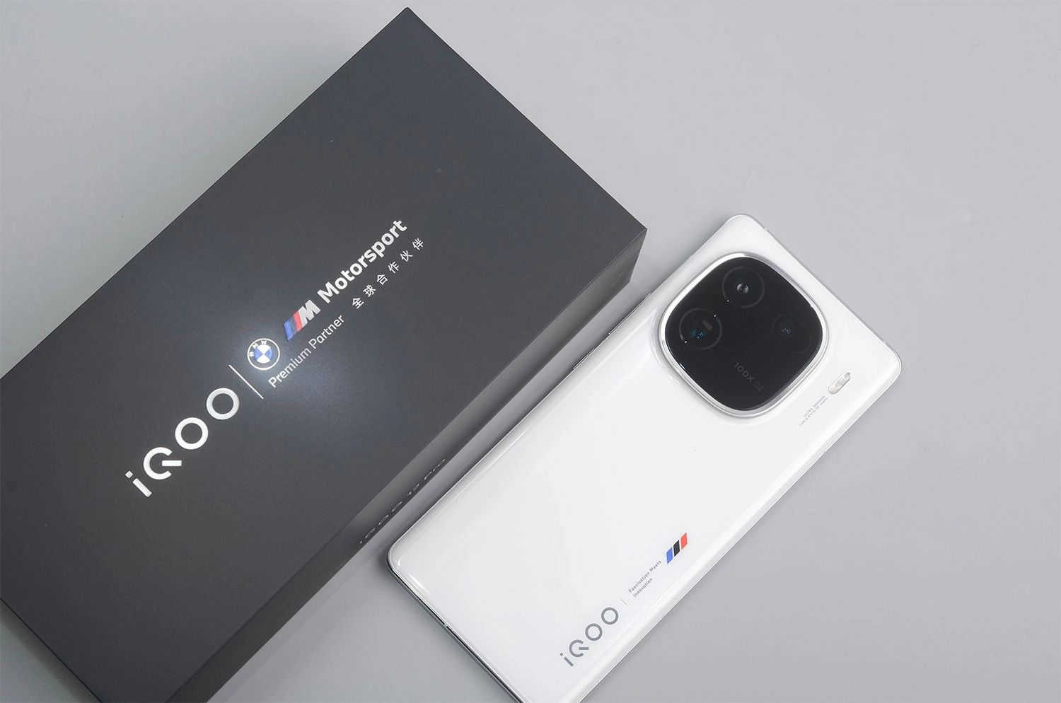 Iqoo 12,16gb+16gb озу,512 gb память