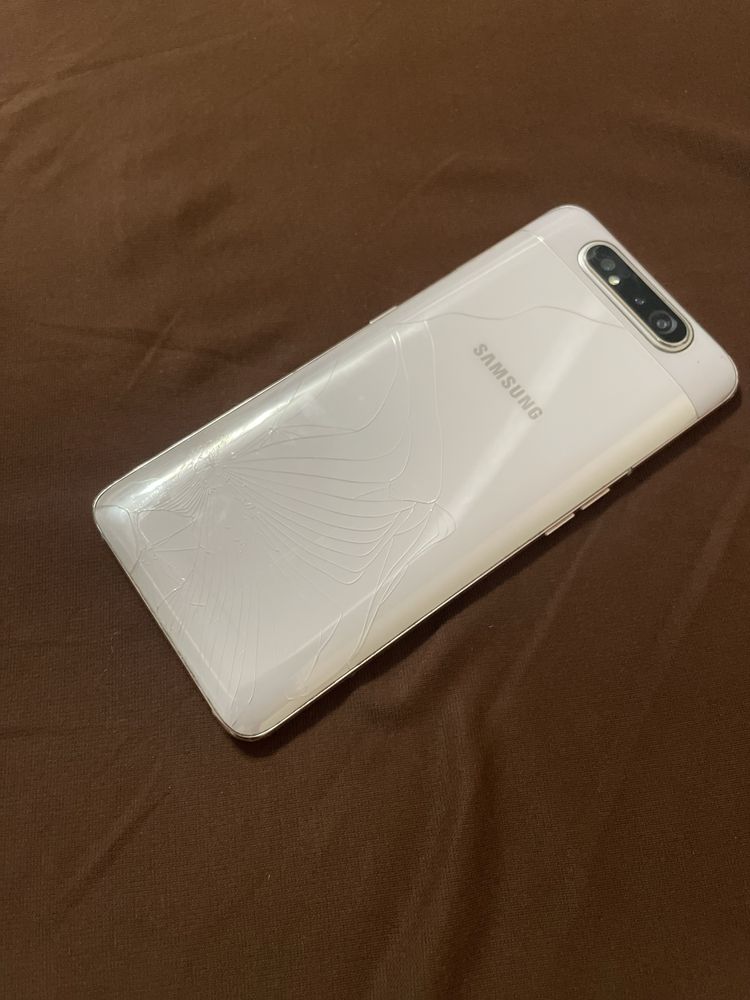 Samsung Galaxy A80 …….