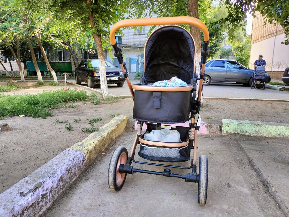 Продам коляску недорого