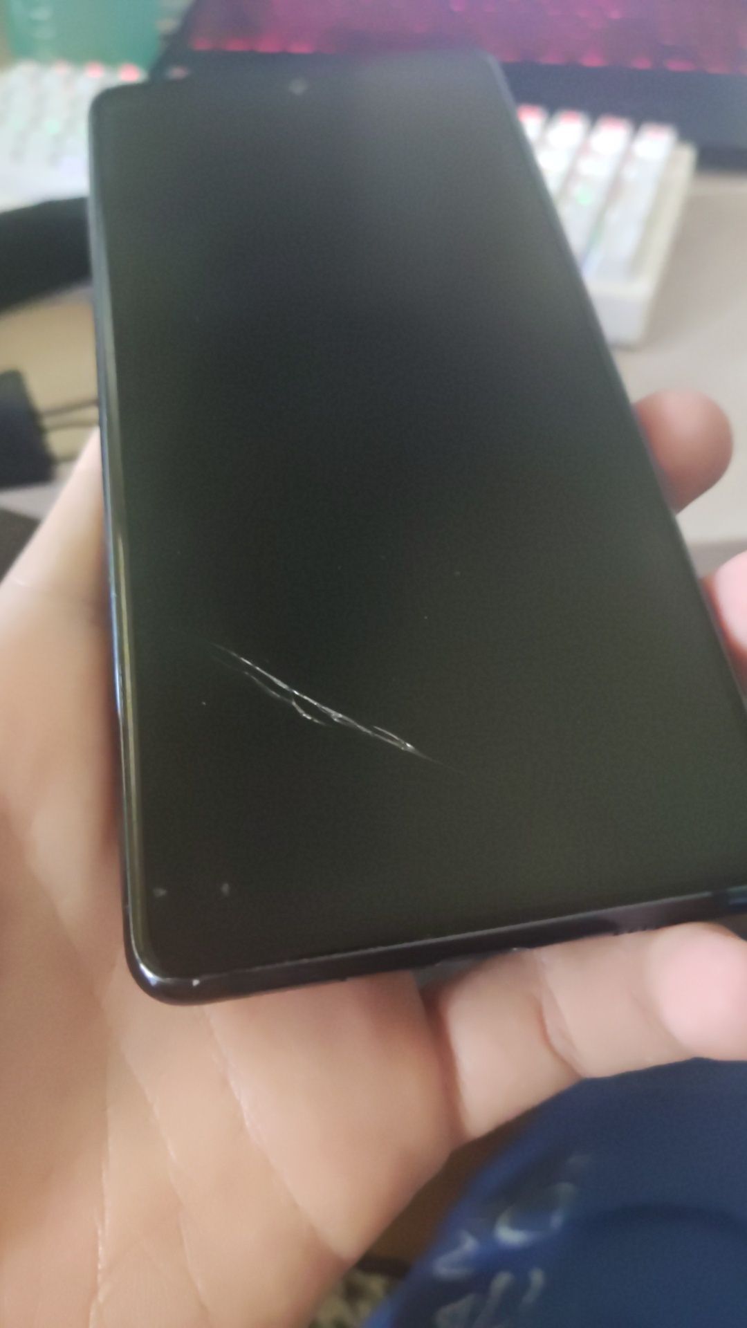 Samsung s20fe не включается не знаю почему