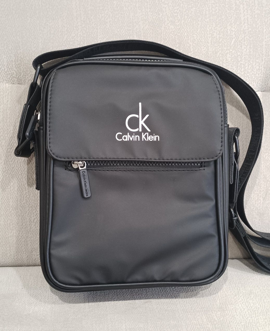 Продам новый рюкзак и сумку Calvin Klein