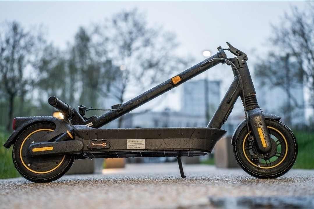 Электросамокат Ninebot Max G2 пробег 1400км