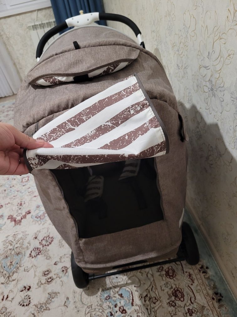 Коляска в хорошем состоянии