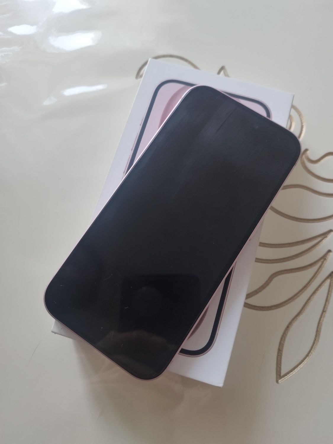 Продам iPhone 15