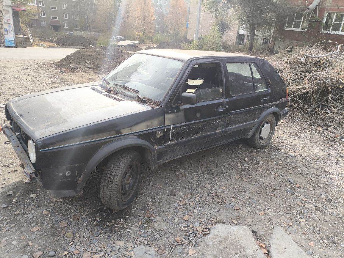 Volkswagen golf 2