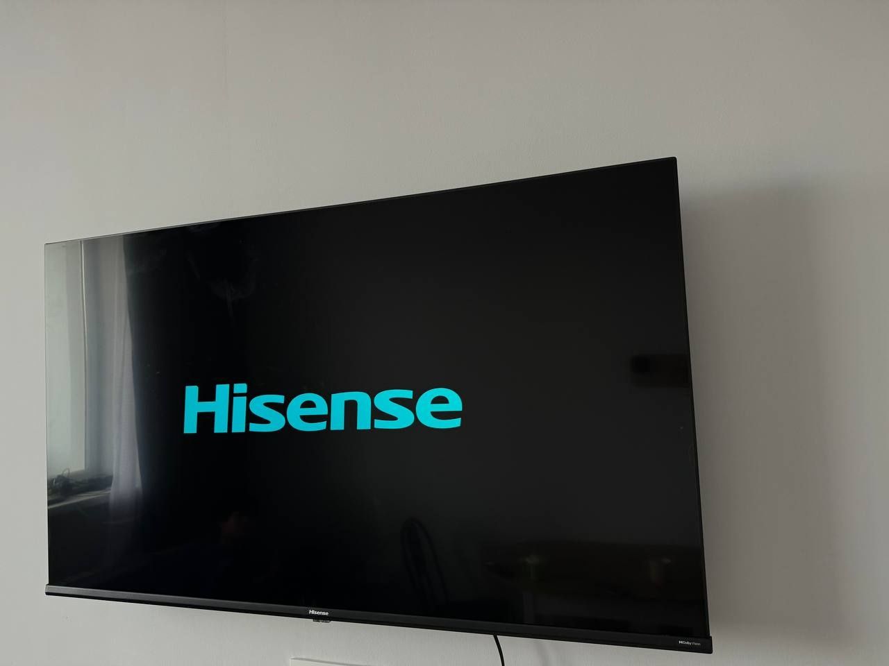 Телевизор Hisense 43A6K 109 см черный новый с гарантией