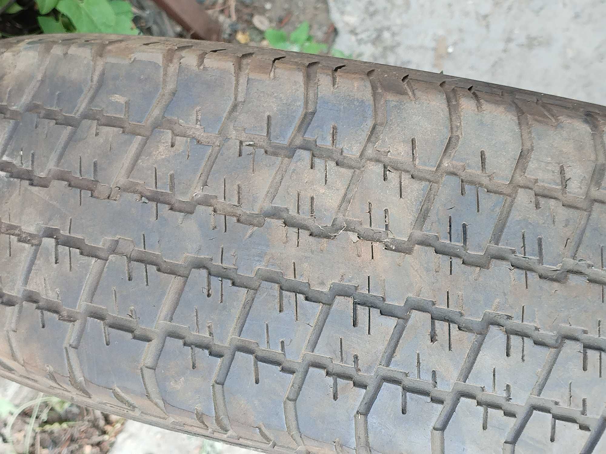 Продам на запаску авто шину на газель