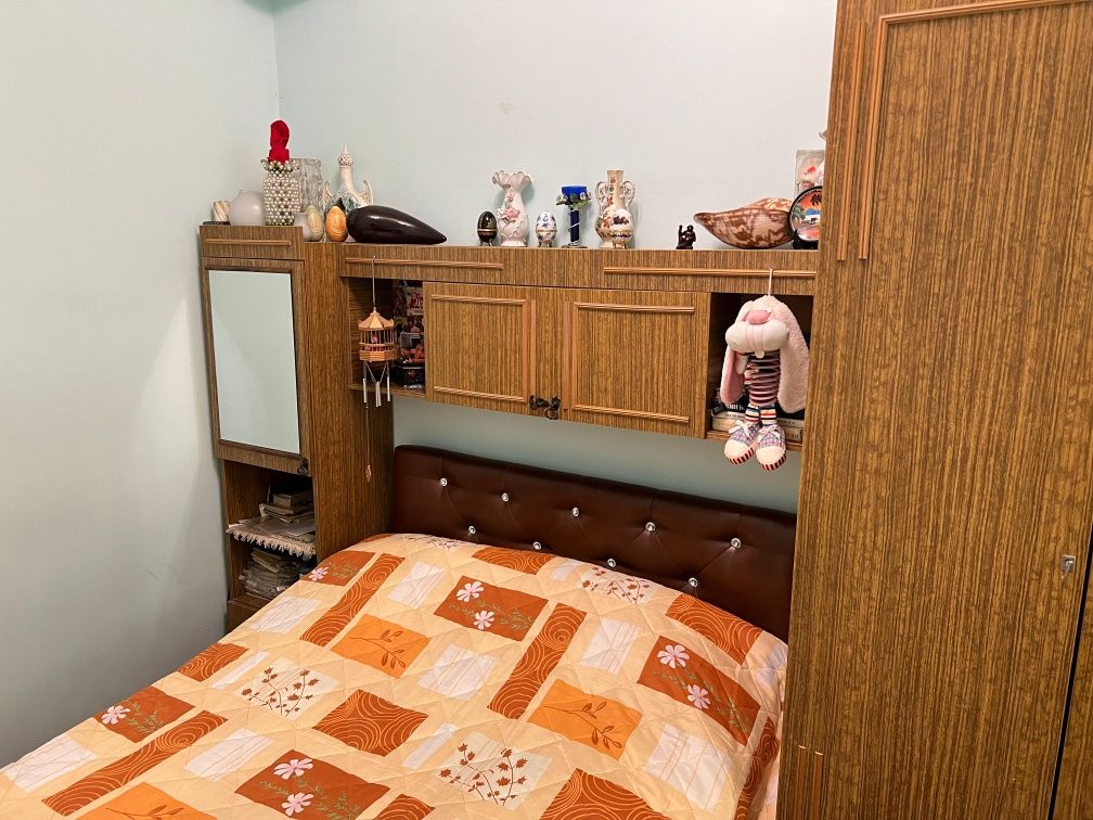 Спальный гарнитур,двухспальная кровать