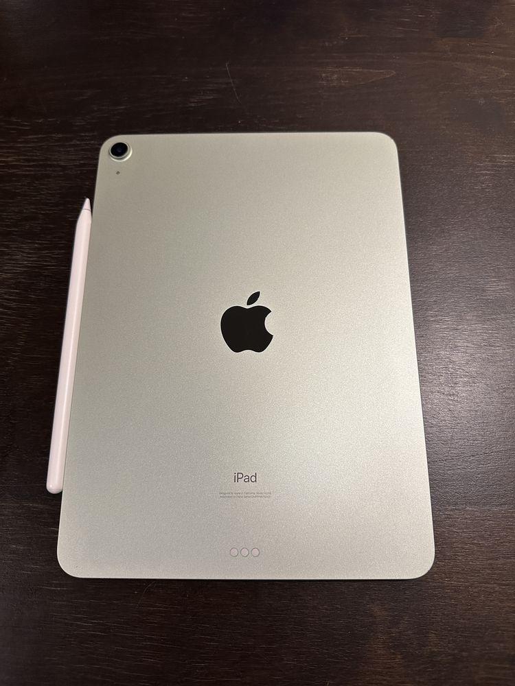 iPad Air 2021 with Apple Pencil