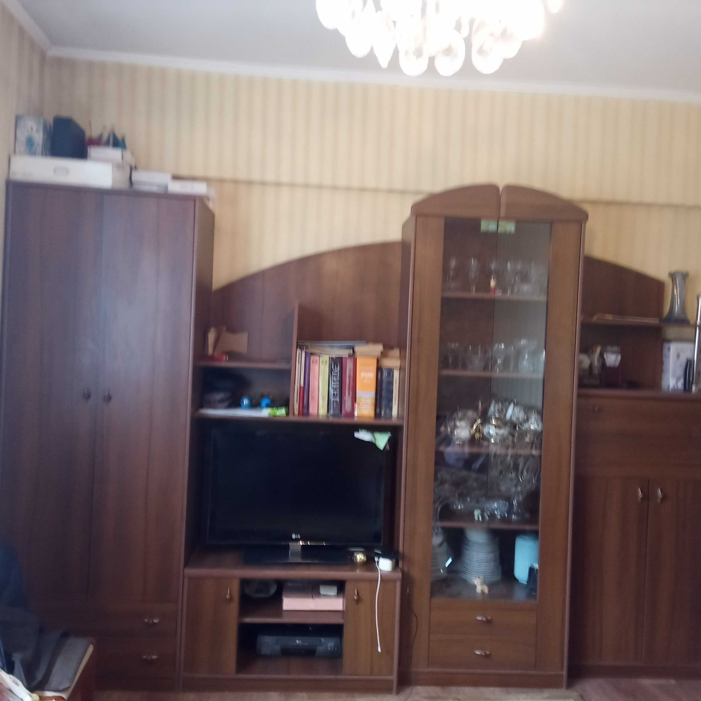 Стенка (горка), Шкаф для одежды, кровать