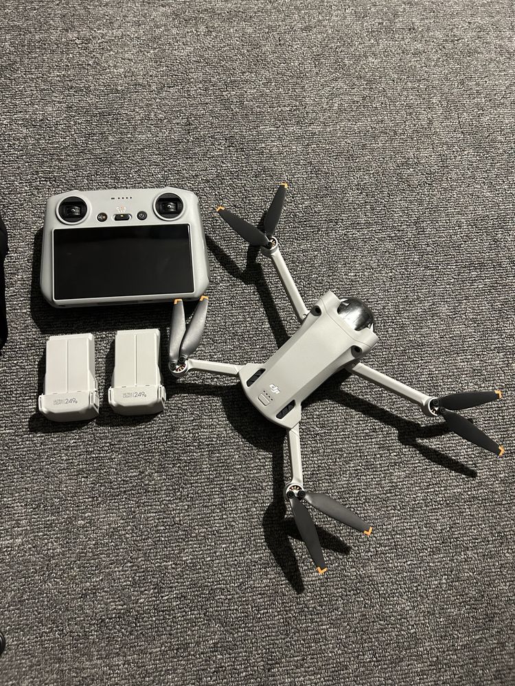 Дрон DJI Mini 3 Pro