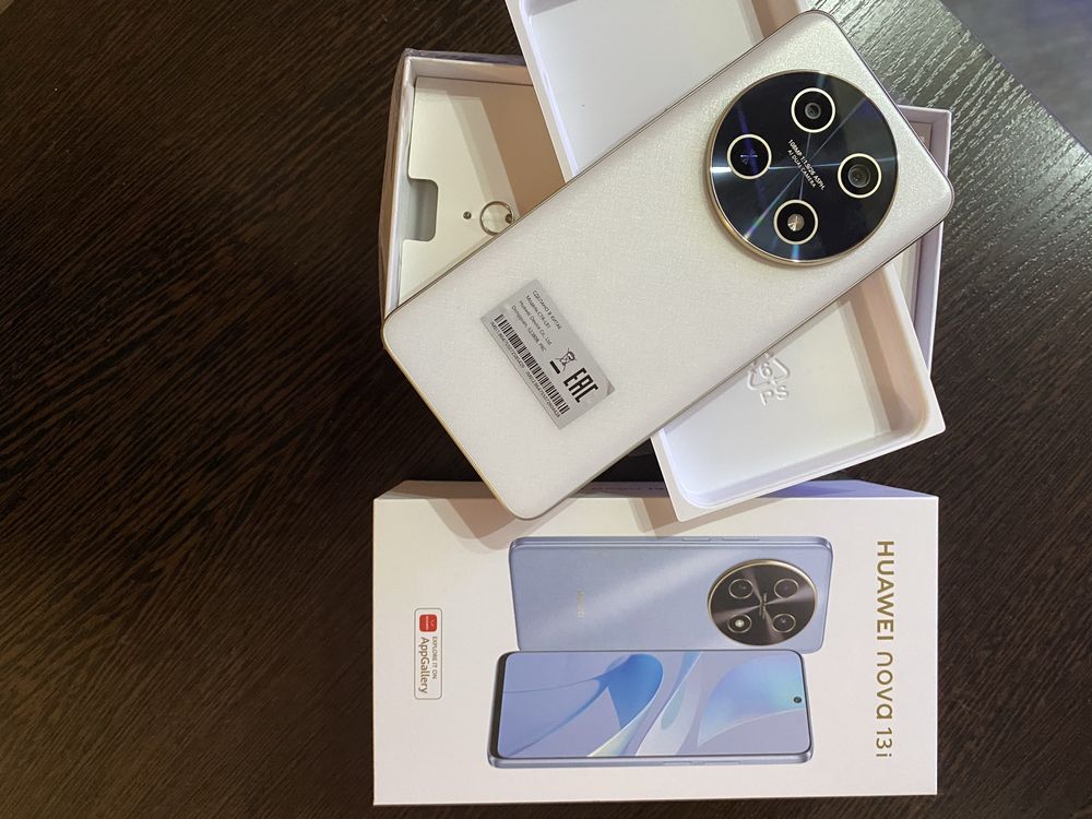 Продам  HUAWEI nova 13 i