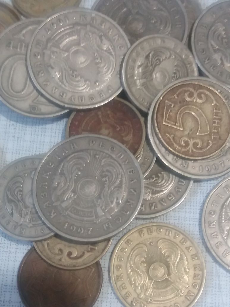 Продам манеты Казахстана ранних годов.