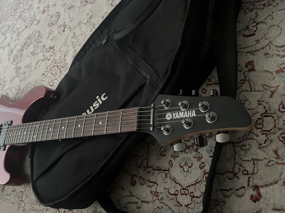 Продам электрогитару Yamaha RGX 121-Z