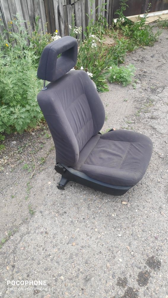 Продаю сидение авто ауди с 4 100
