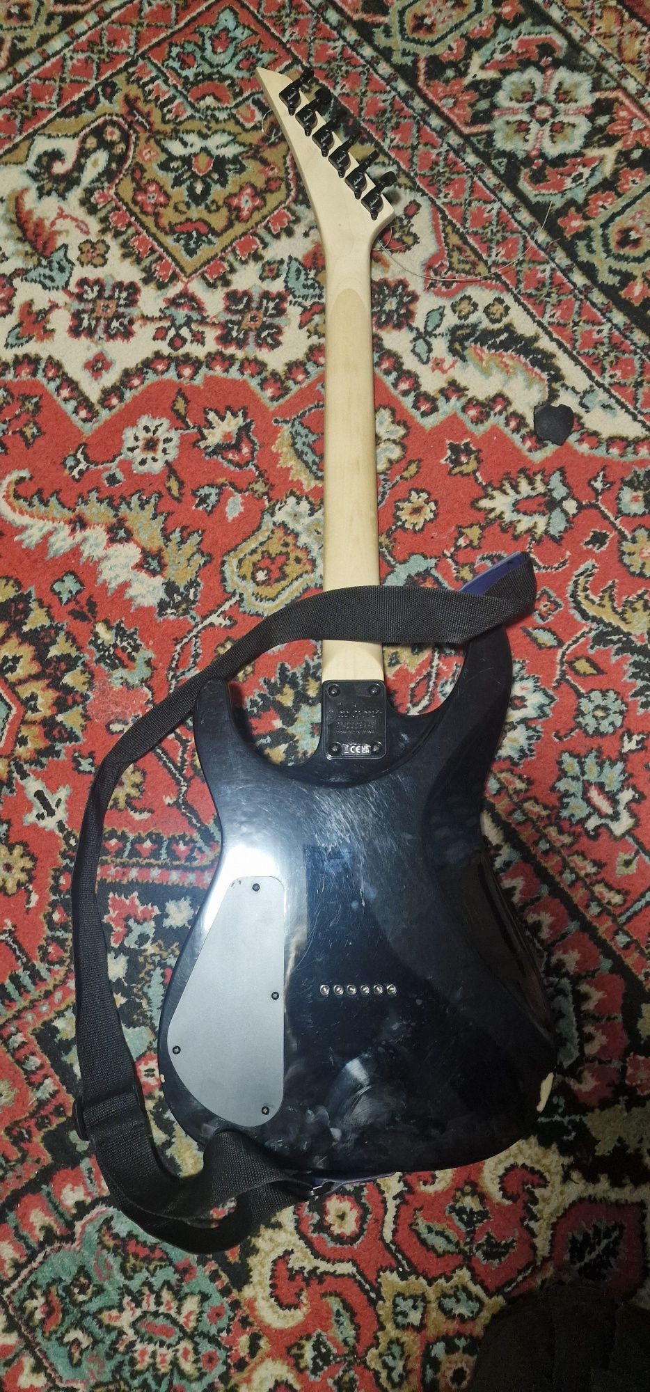 продам гитару Jackson JS Series Dinky Arch Top JS32Q