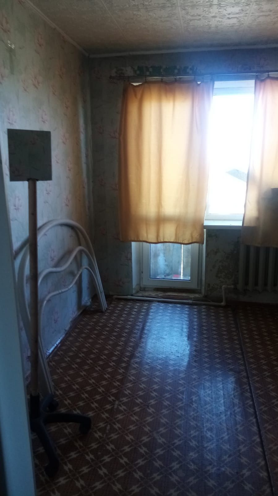 Сдаю 2 х комн квартиру,18 Мик  он д 10
