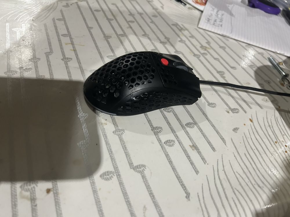 Продаю игровую мышку срочно!!