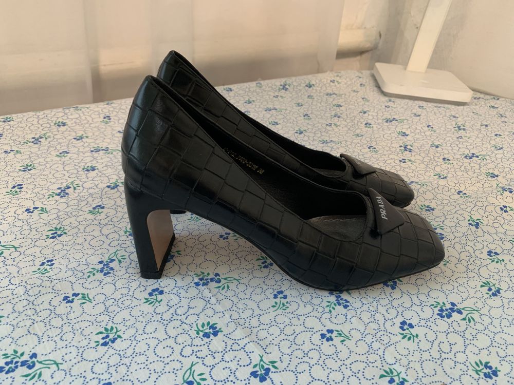 Продам кожанные туфли