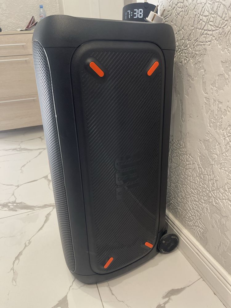 Колонка JBL Party Box 310