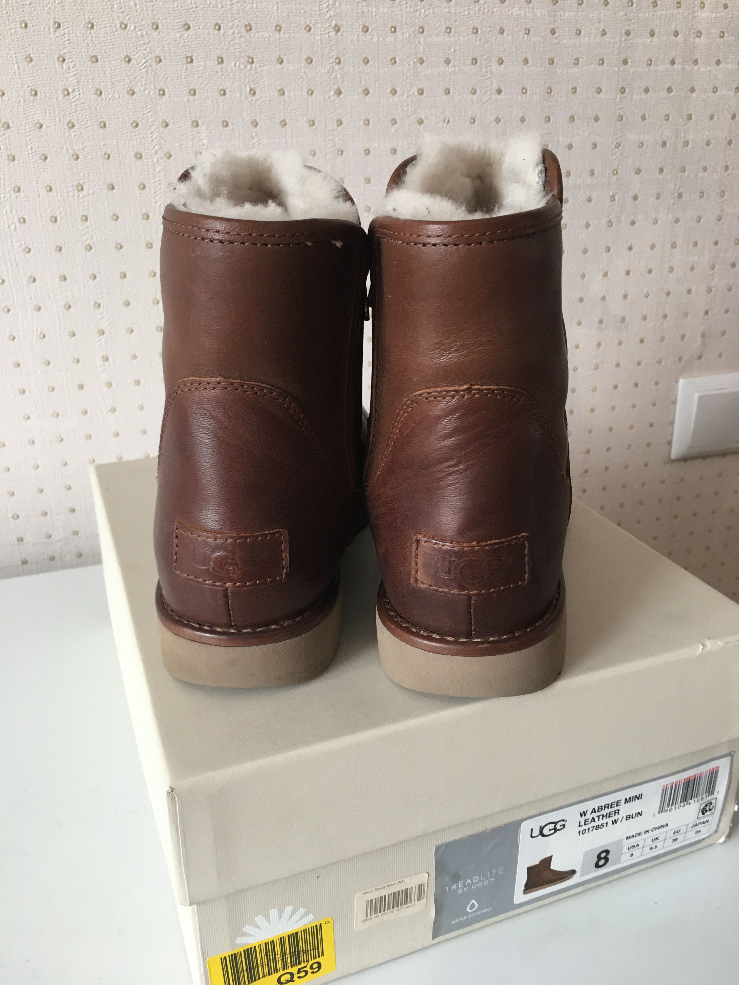 Продам женские зимние сапоги Ugg