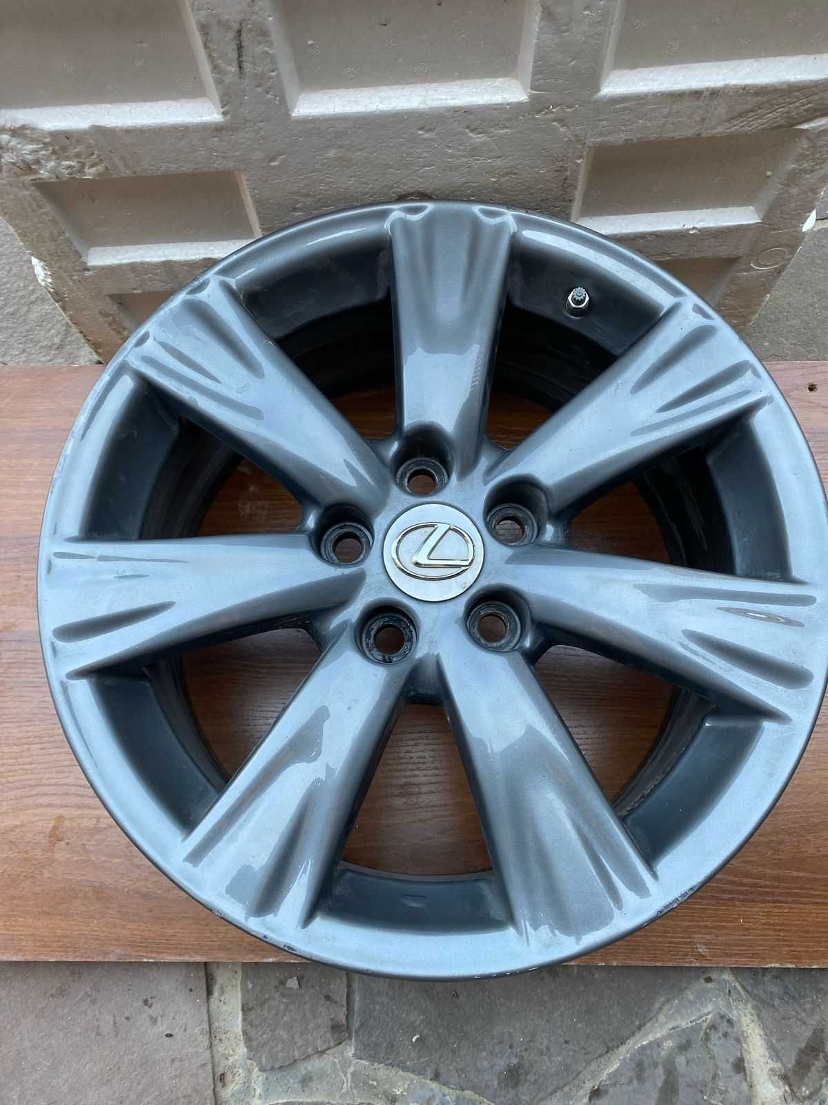 Диски r17 5x114.3 Lexus GS350 190