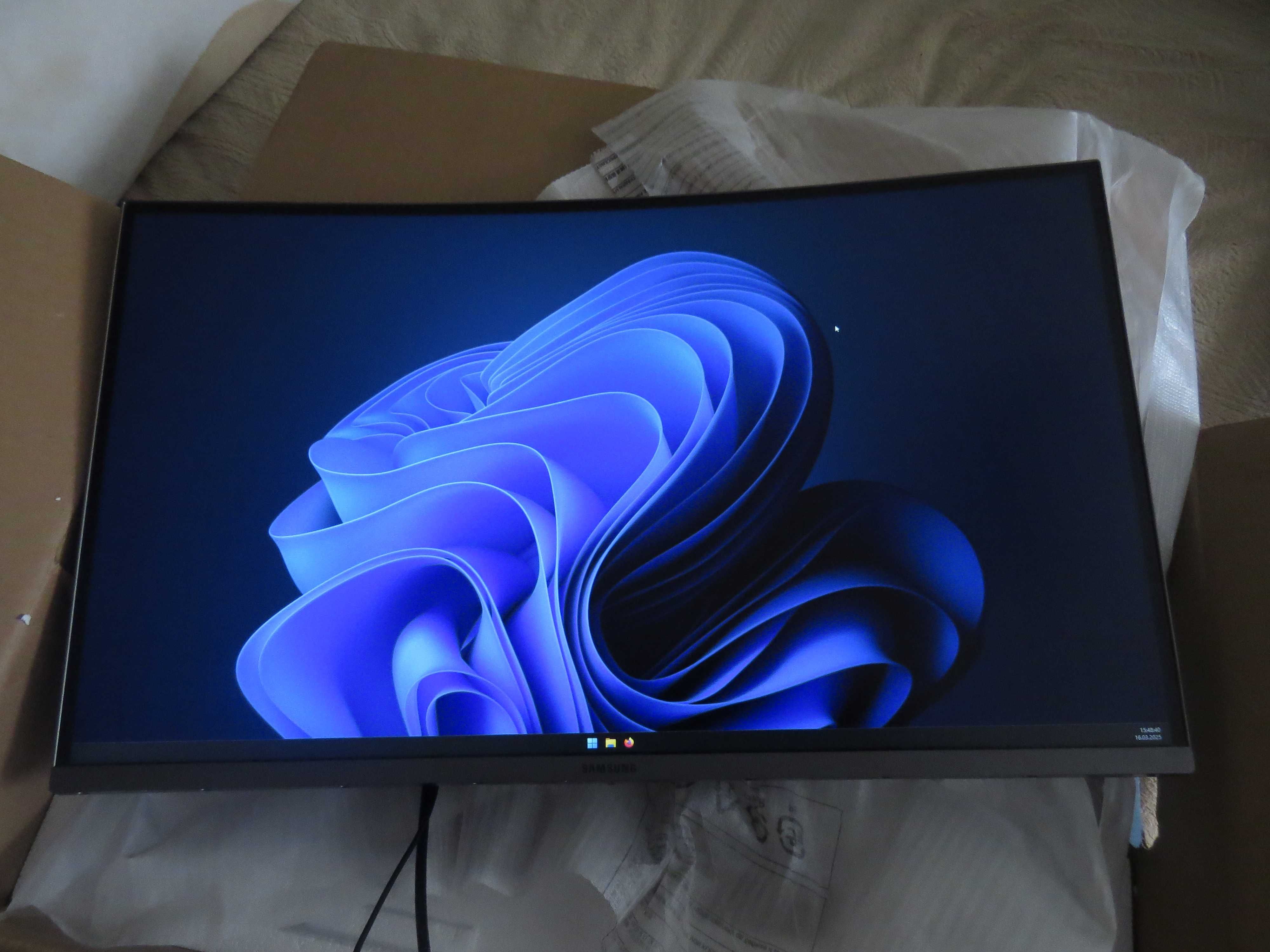Монитор Игровой 27" Samsung LC27JG50QQIXCI