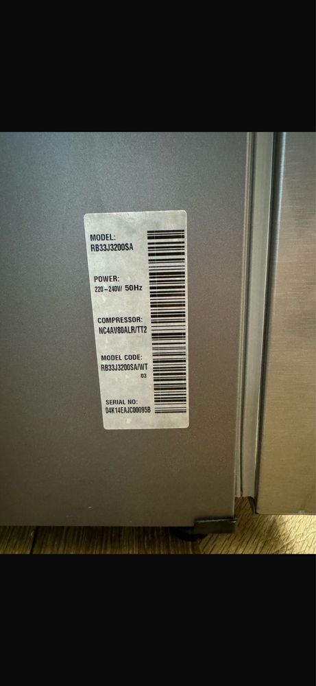 Холодильник с морозильником Samsung RB33J3200SA