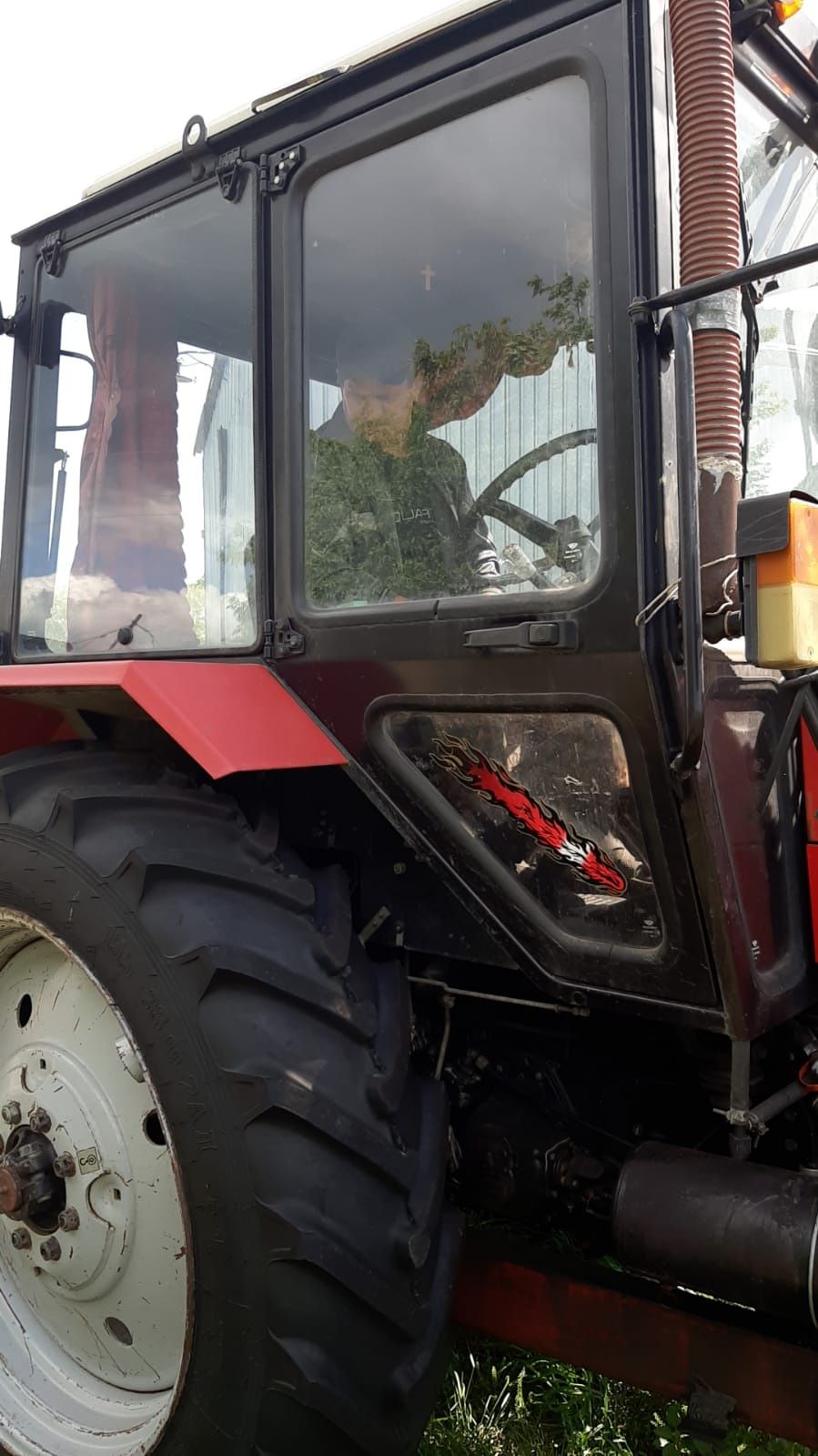 Продам трактор мтз 892