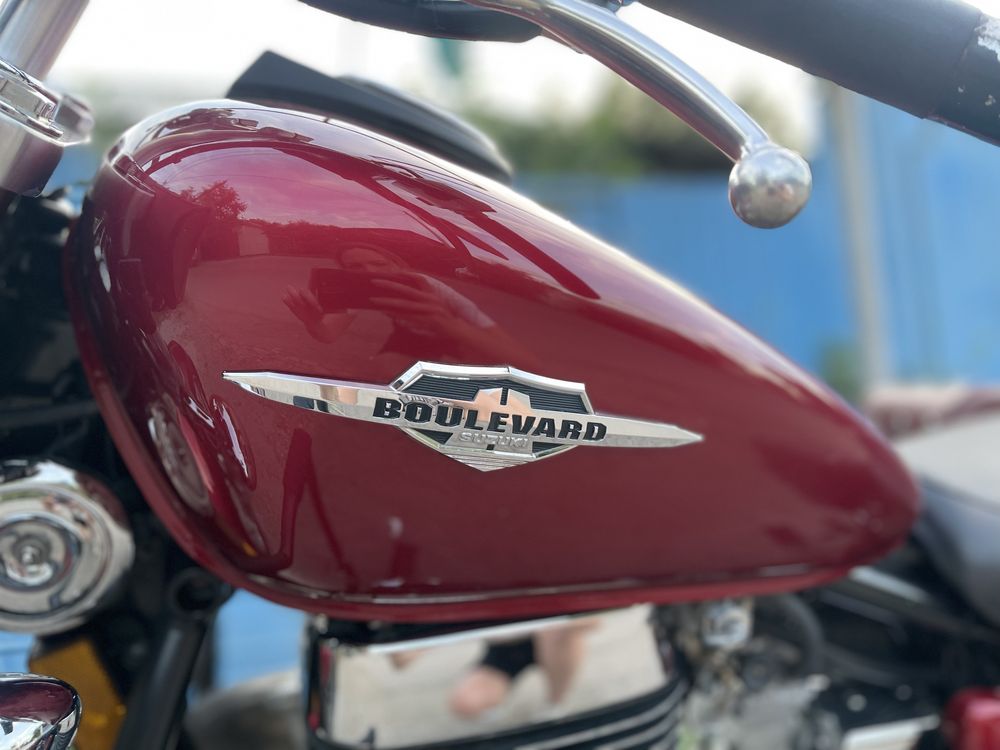 Suzuki Boulevard S40