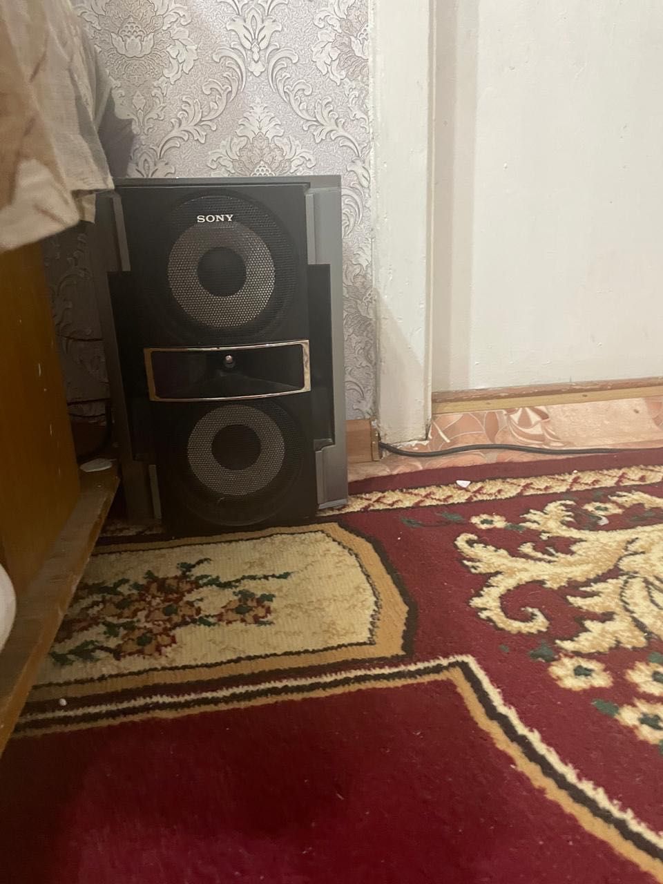 Sony subwoofer CD/DVD/VCD player