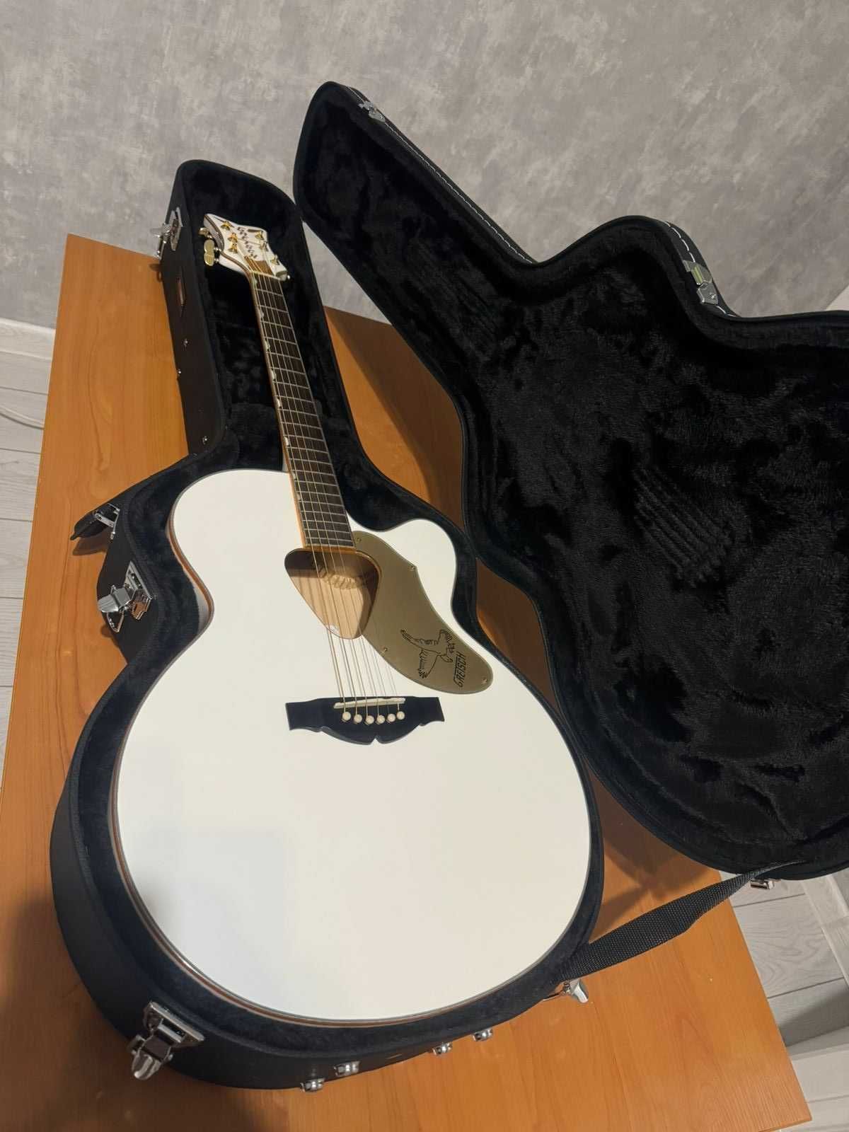 Шестиструнная электроакустическая гитара Gretsch G5022CWFE