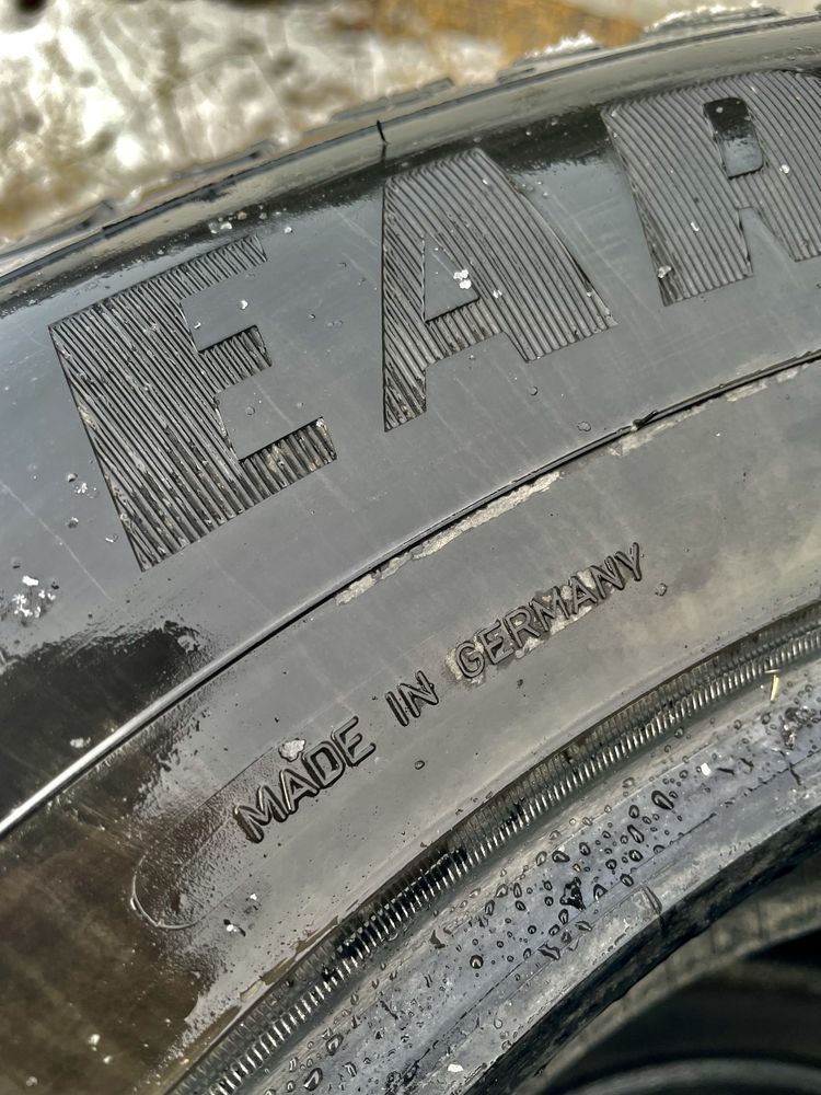 265/60 R18 комплект зимних шин