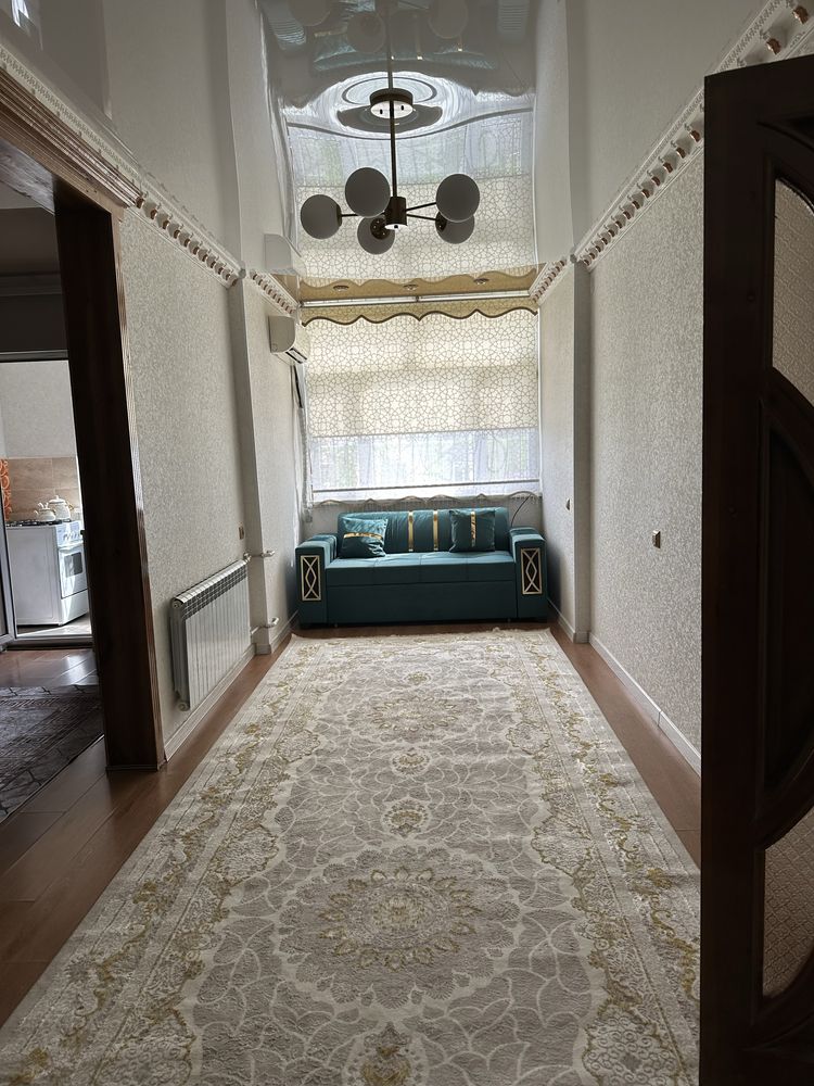 Продам 2 х ком квартиру мик Нурсат 133 д  2 этаж