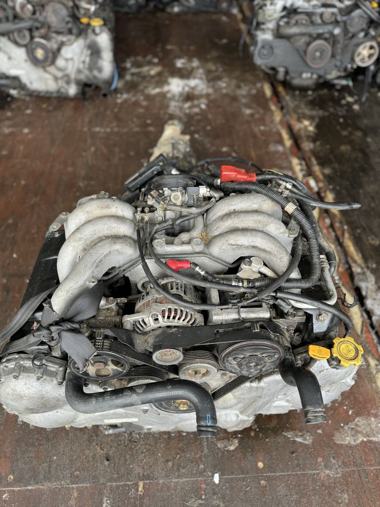 Контрактный двигатель на Subaru Laegcy обьем 3.0 EJ30