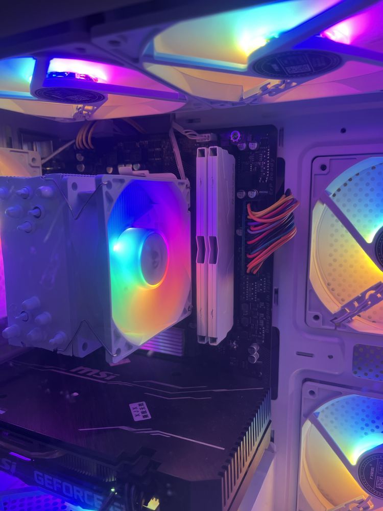Монитор и компьютер GTX 1660 Super AMD Ryzen 5 2600X 16 ОЗУ