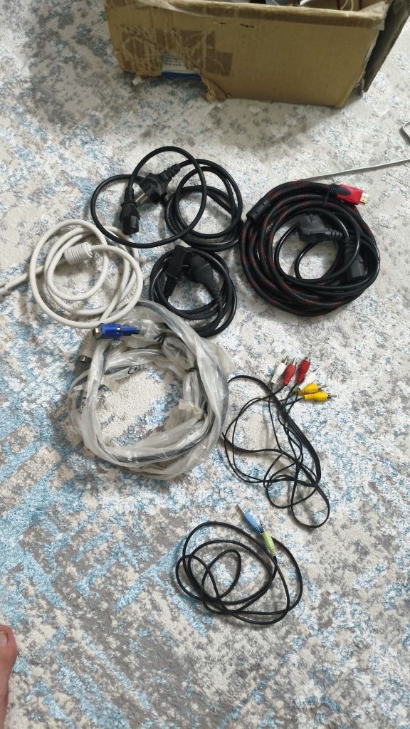 Комплект видеонаблюдения 8 камер, DVR  монитор и пк, HDD 160 ГБ